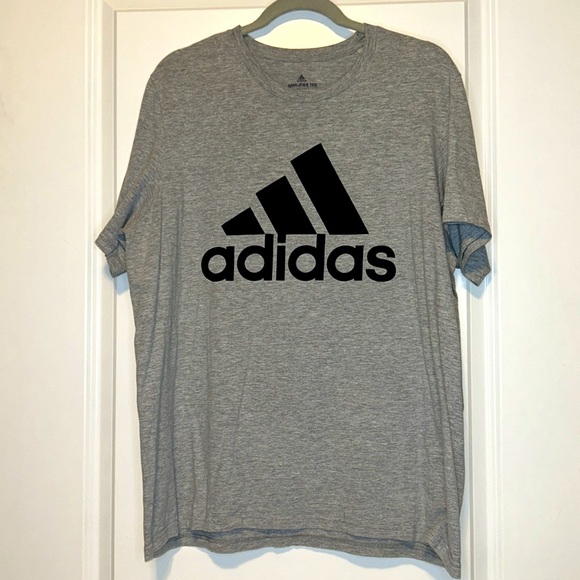 Adidas Men’s Size Xl Grey and Black T-Shirt - Picture 4 of 4